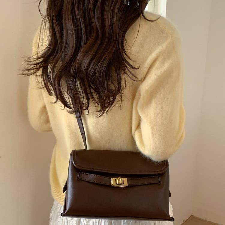 Metal Lock Underarm Bag Women's One-shoulder Crossbody Bag