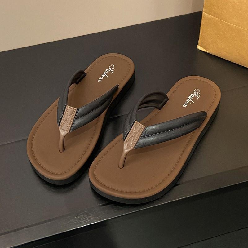 Flat Shoes Beach Flip-flops Women's Shoes New Soft-soled Board Shoes Sandals