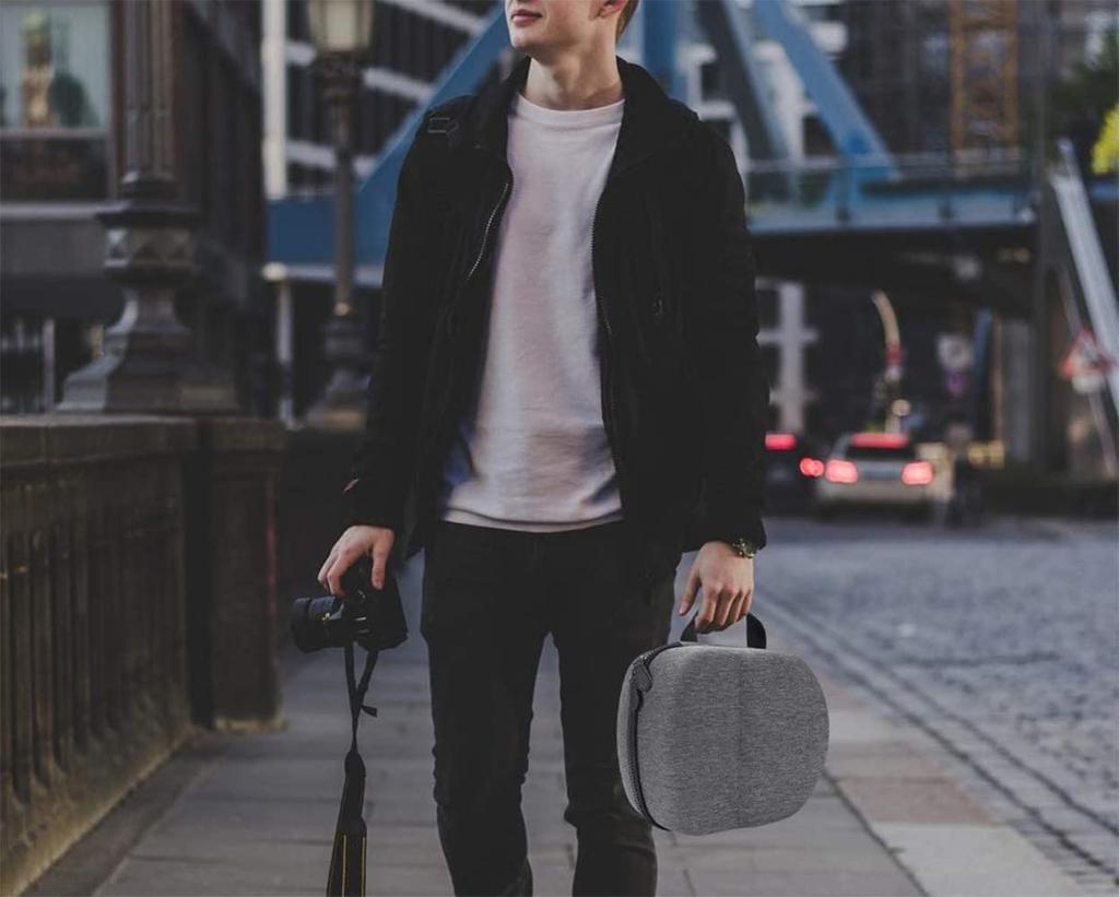 Storage Case for Oculus Quest 2 (OculusQuest 2), Portable Storage Bag, EVA Hard Case with Shoulder Strap, Shockproof, Large Capacity, Protective