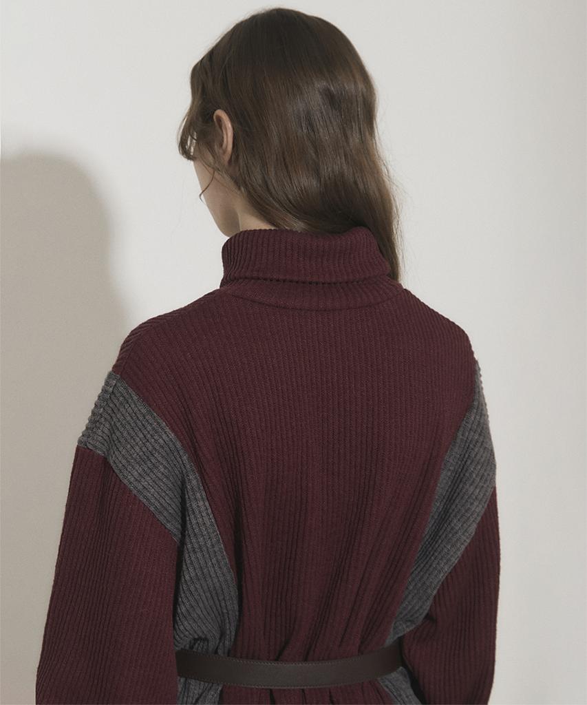 Eoboneoseu Panel Turtleneck Pullover [Burgundy]