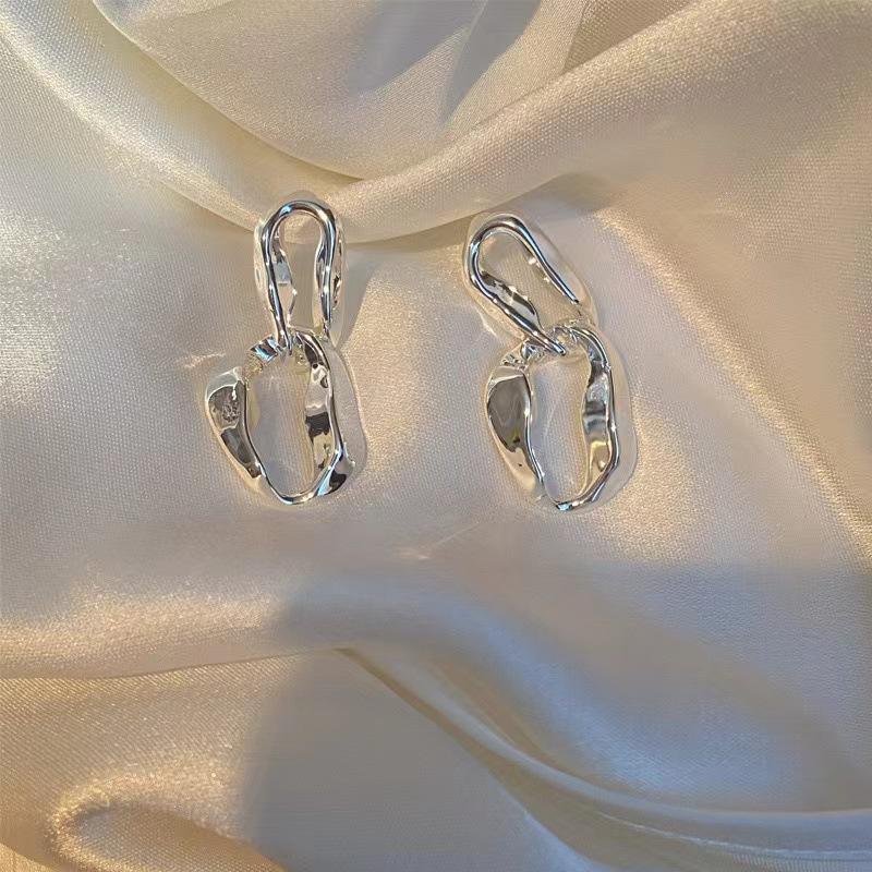 Silver Needle Korean Design Luxury Gold Dangle Hoop Earrings for Women