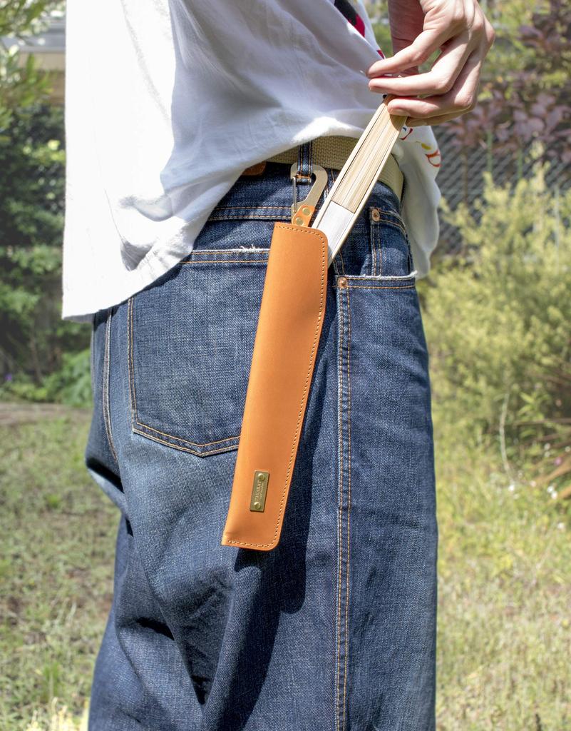 Tabarat Fan Fan with Made in Japan with Genuine Himeji Leather Size Pouch, Case, Carabiner, (Black, M)