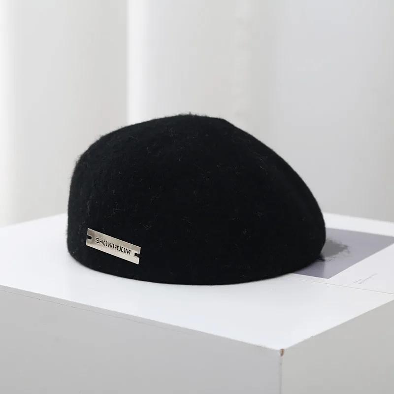 Korean Wool Beret Hat for Women, Vintage Style Winter Autumn Hat with Metal Logo, Fashionable & Versatile