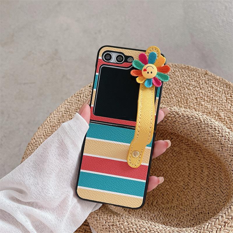 

Applicable To Samsung Zflip5 Folding Screen Flip Phone Case Striped Wristband Findn2Flip Flower Smiley Face Light Luxury samsung zflip3