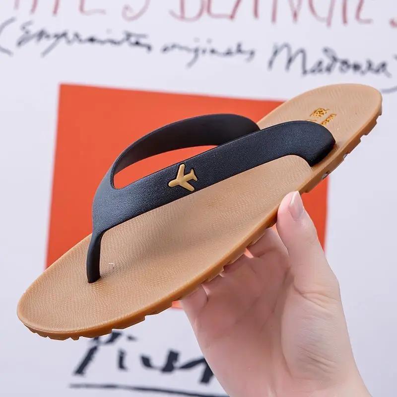 Fashion Ins Men's Shoe Flip Flops Shiatsu Soft Flat Sabot Beach Slides High Quality Fashion Low Price Adult Clappers 2025 Male Slipper