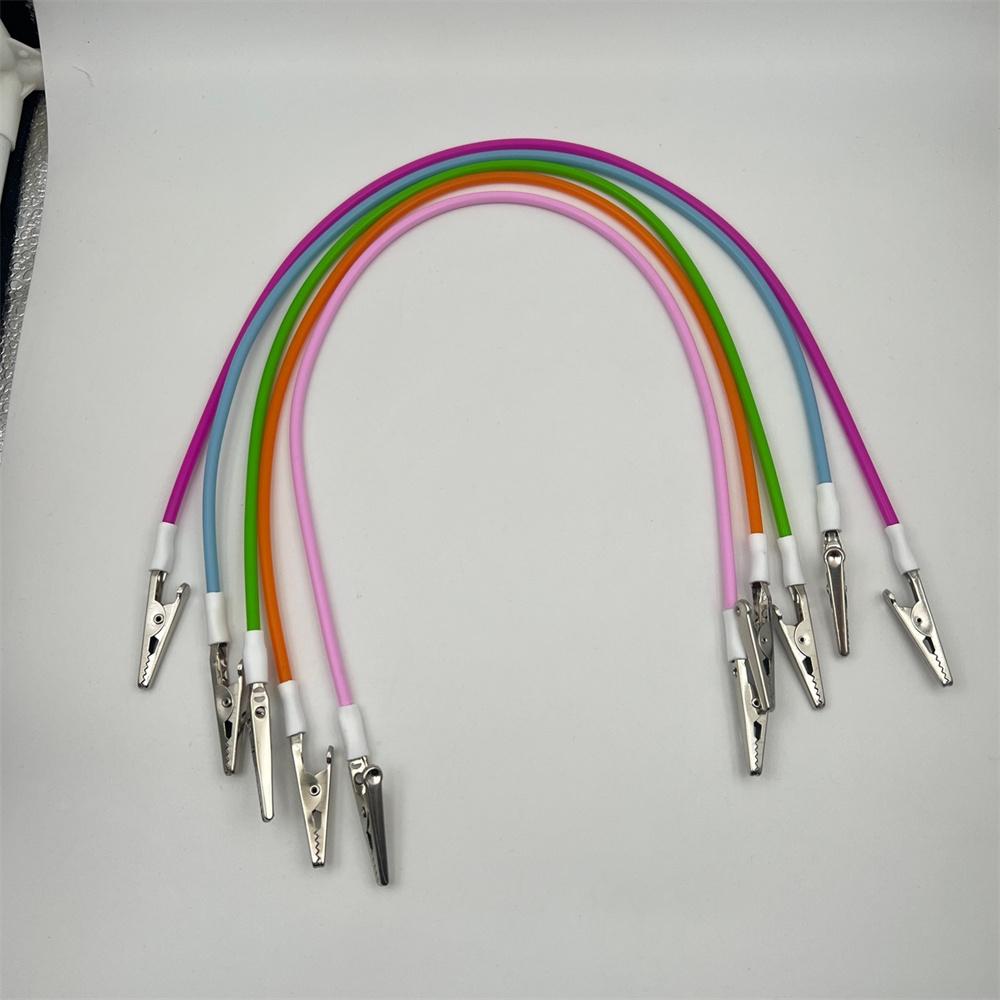 1pc Dental Bibs Clip Chain Napkin Holder Scarf Clips Spring Rope Sterilizable Saliva Towel Clip Dentist Lab Dentistry Materials