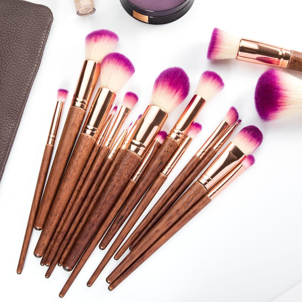 Amazon 17 Log Makeup Brushes Soft Fiber Hair Loose Powder Brushes Eyeshadow Brushes Professional Makeup Tools