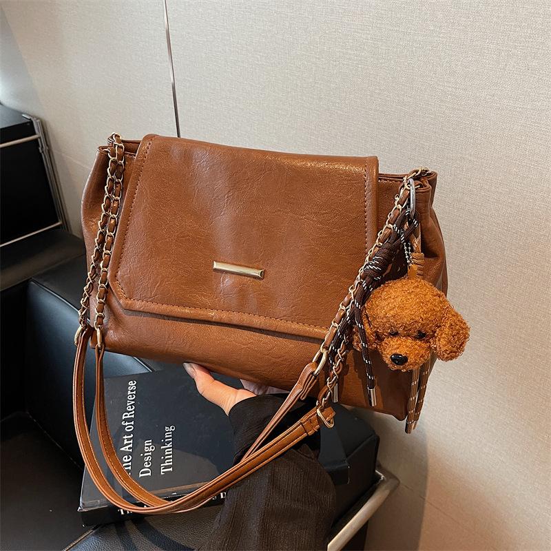 Retro bag women's large-capacity autumn and winter versatile chain shoulder bag commuter tote bag