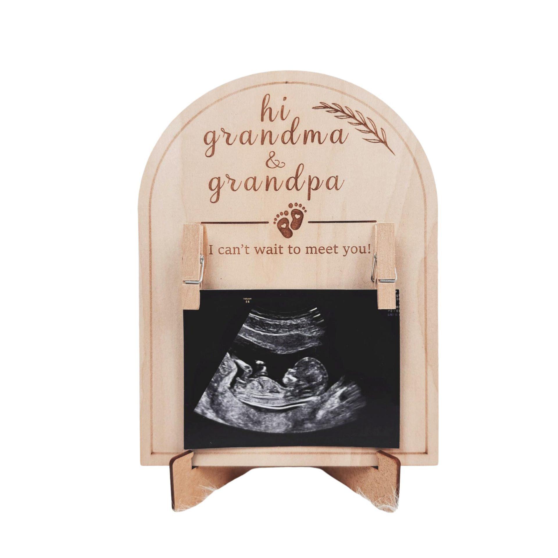 

Wooden Baby Milestone Month Cards & Photo Frame for Newborn Birth Display