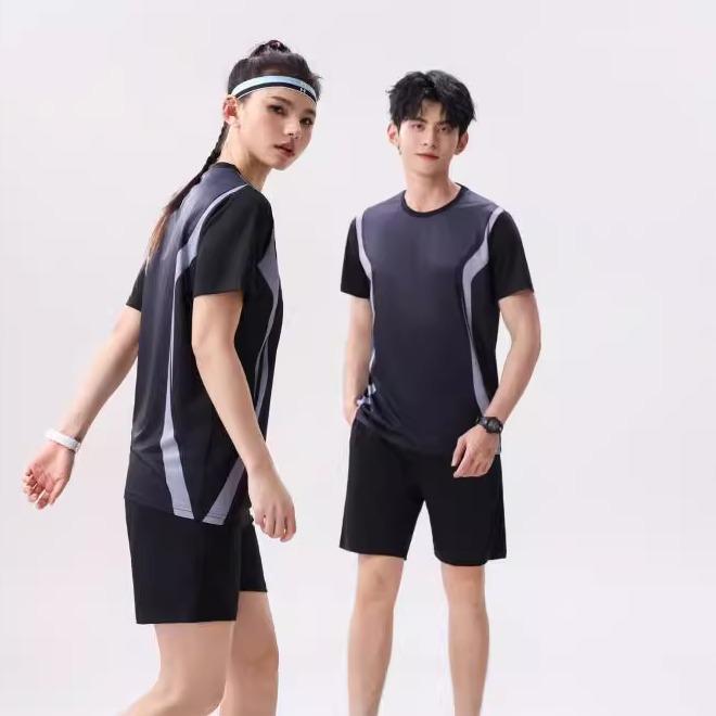 Unisex Quick-Dry Sports Suit: Breathable Short-Sleeve Set for Runners with Customizable Team Numbers