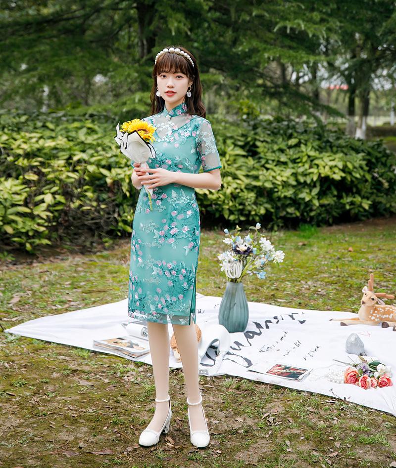 1011 summer medium and long young lace embroidery improved cheongsam daily girl hollow stand-up collar temperament fashion cheongsam
