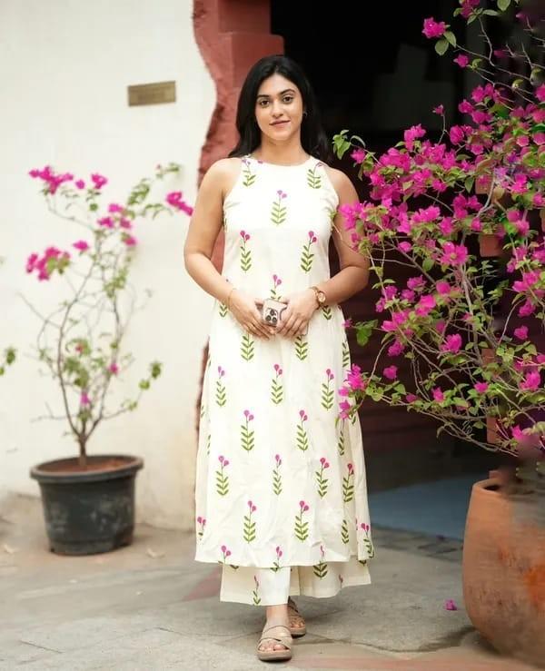 Floral Printed Sleeveless Top Kurti Palazzo Set Indian Women's Kurta Cord Set