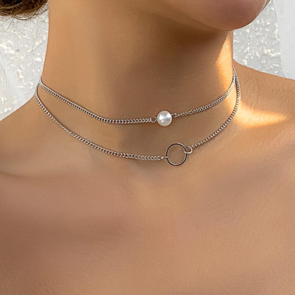 Simple geometric stacked metal iron chain, sweet cool wind collarbone chain, niche design imitation pearl necklace
