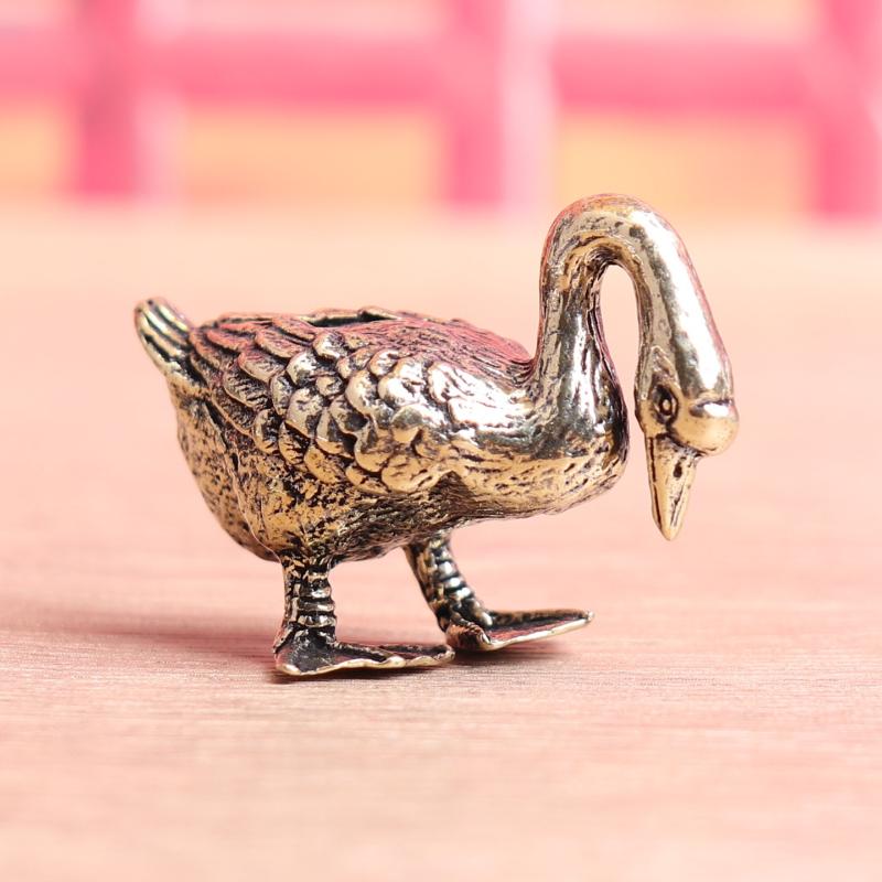 Bronze Crafts Antique Brass Geese Ornaments Elegant Tea Pet Handcrafted Sculpture for Home Office Ceremony Decoration