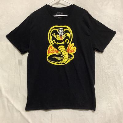 Bioworld Cobra Kai Czarny T-shirt Rozmiar dla dorosłych 2XL Grafika z wężem Karate Kid Bawełniany T-shirt Unisex
