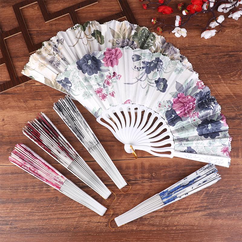 Retro Flower Printed Folding Fan Classical Dancing Fan Women Cheongsam Fan Portable Hand Held Fan Wedding Fan Decor Gifts