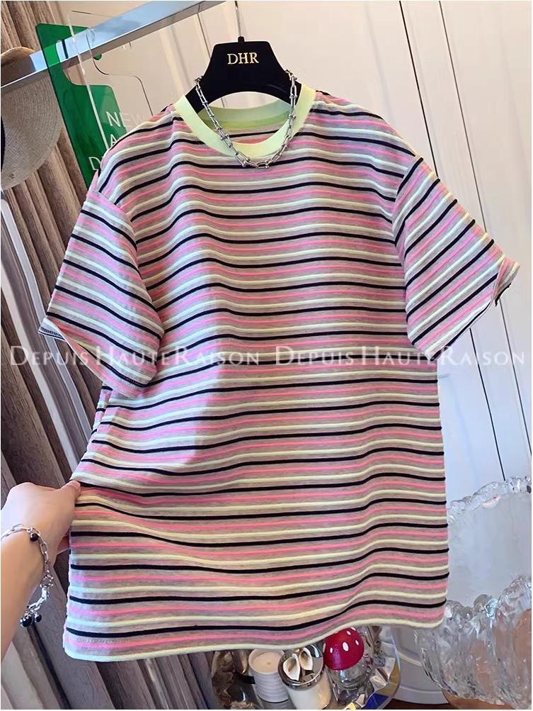 

Женская ретро-шикарная полосатая футболка с коротким рукавом: Большой размер, летний стиль, омолаживающий, универсальный, прямой крой плеча 3XL розовый