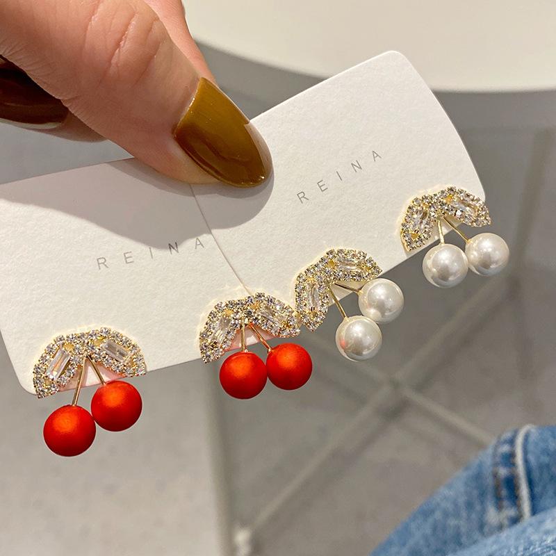 

Серьги с вишней и жемчугом