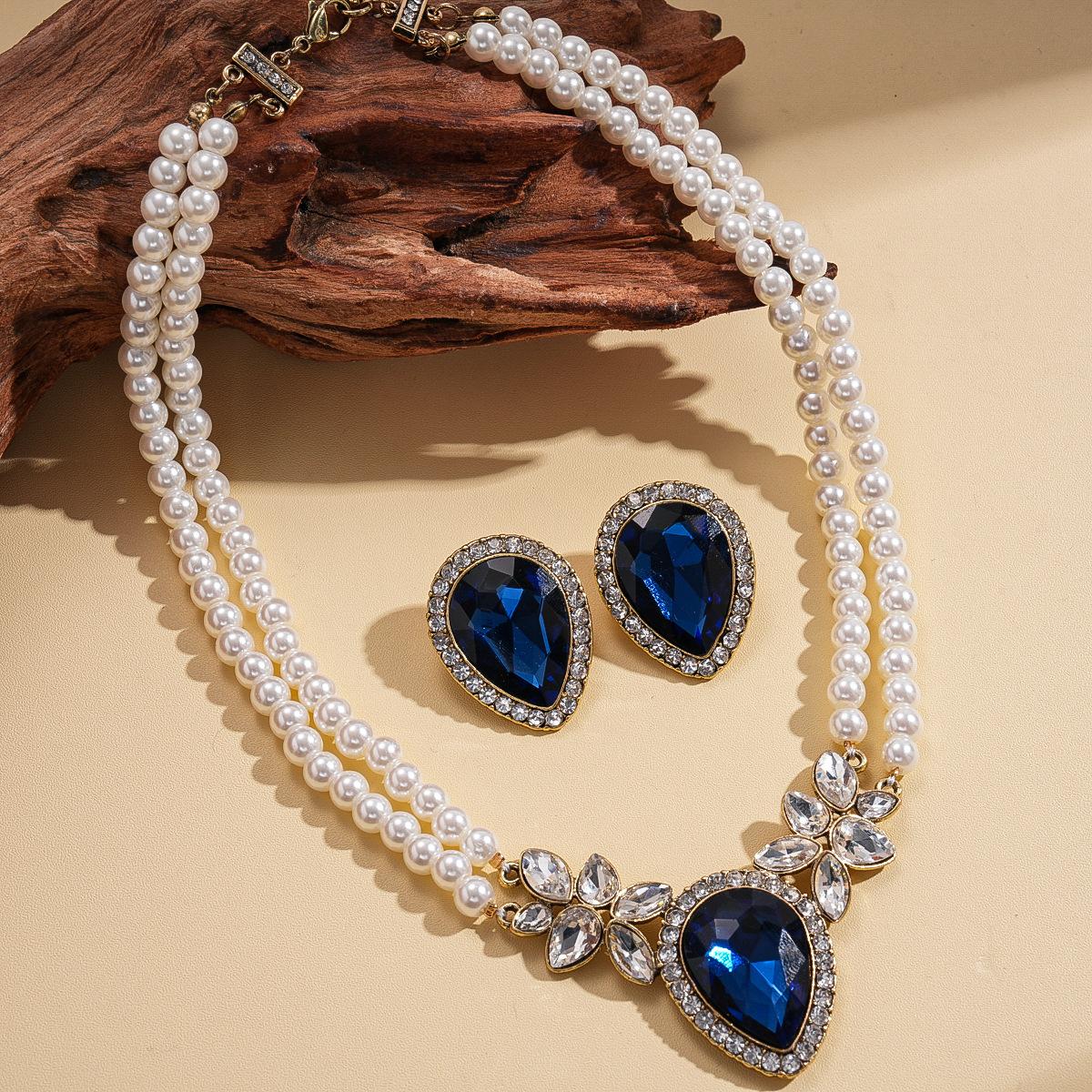 Two-piece set, European and American diamond-encrusted imitation pearl water drop pendant, sweater chain, court style retro light luxury necklace