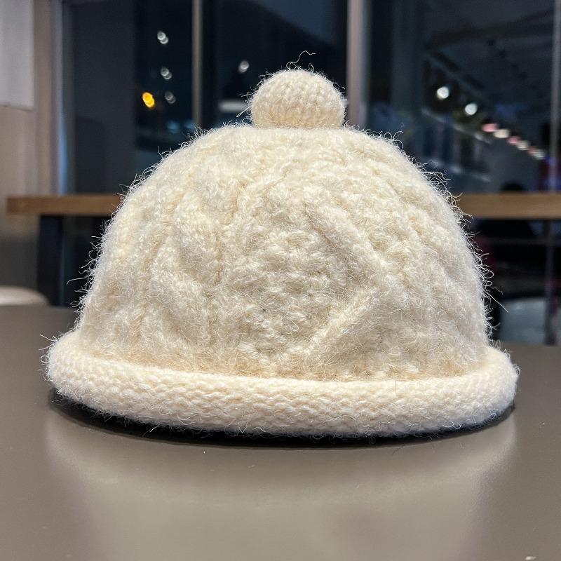 1pc Women Fashionable Beanie,Elegant Leisure Faction Portable Breathable Knitted Cap,Suitable for Vacation Travel Outdoors Wear