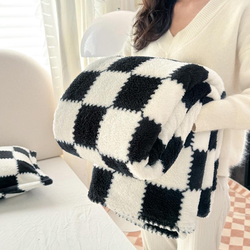 Premium Winter Coral Fleece Plaid Blanket for Women - Thickened Milk Fleece Office Nap Throw