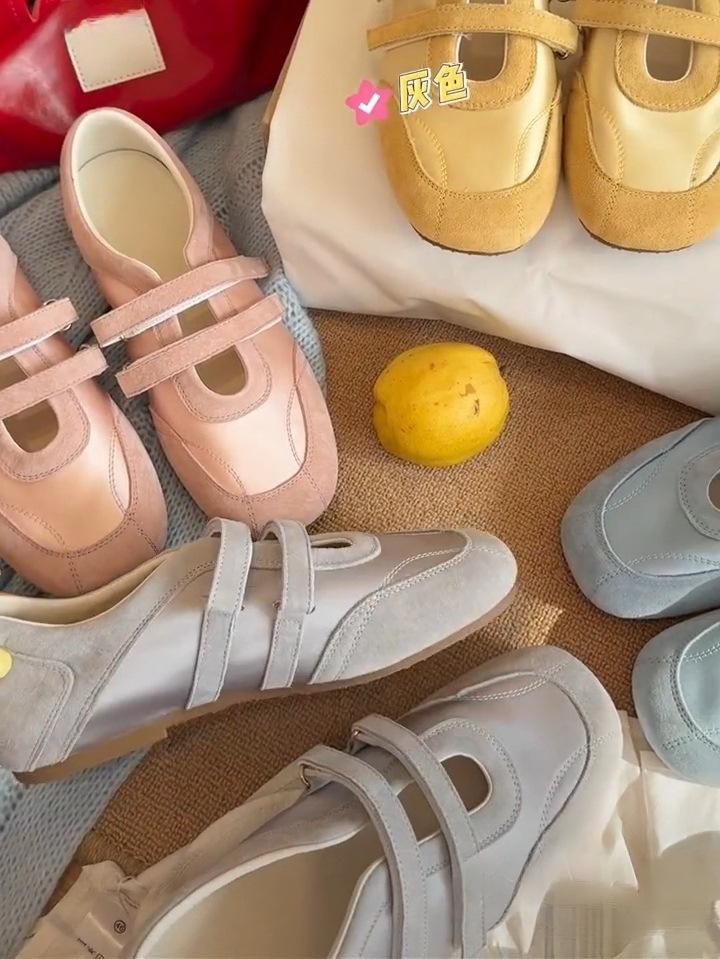 Retro word belt women's spring and summer new niche design Velcro fashion versatile Mary Jane shoes