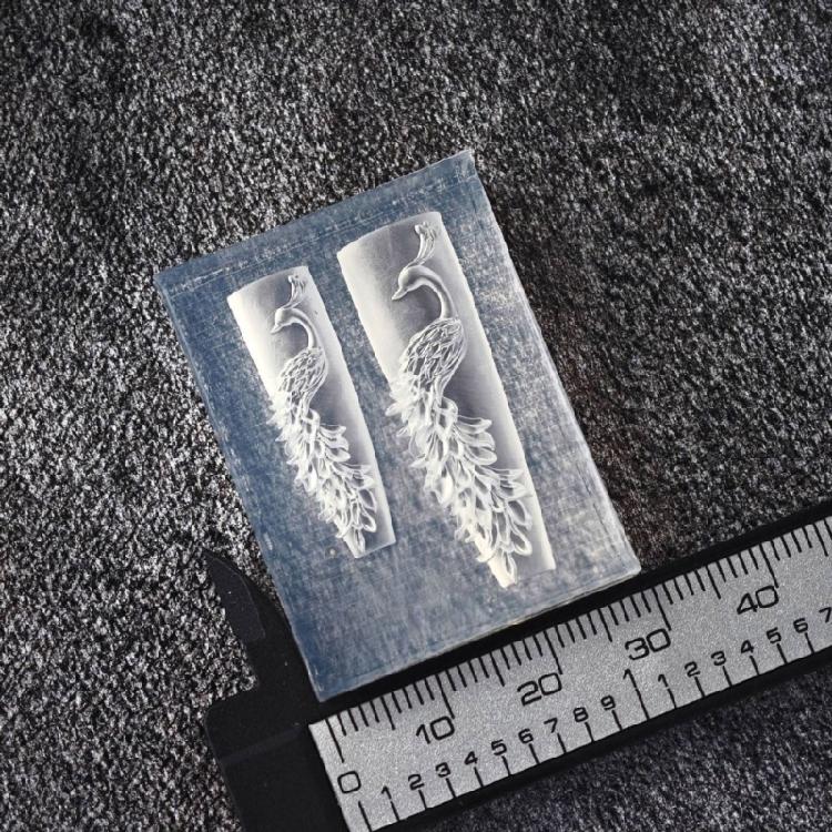 Multi Purpose Silicone Mold With Realistic Peacockbird Detailing Perfect For DIY Nail Designs And Gift Embellishments