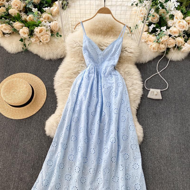 Hollow Floral Sexy Neck Backless Halter Dress Women's Holiday Style Long Dress
