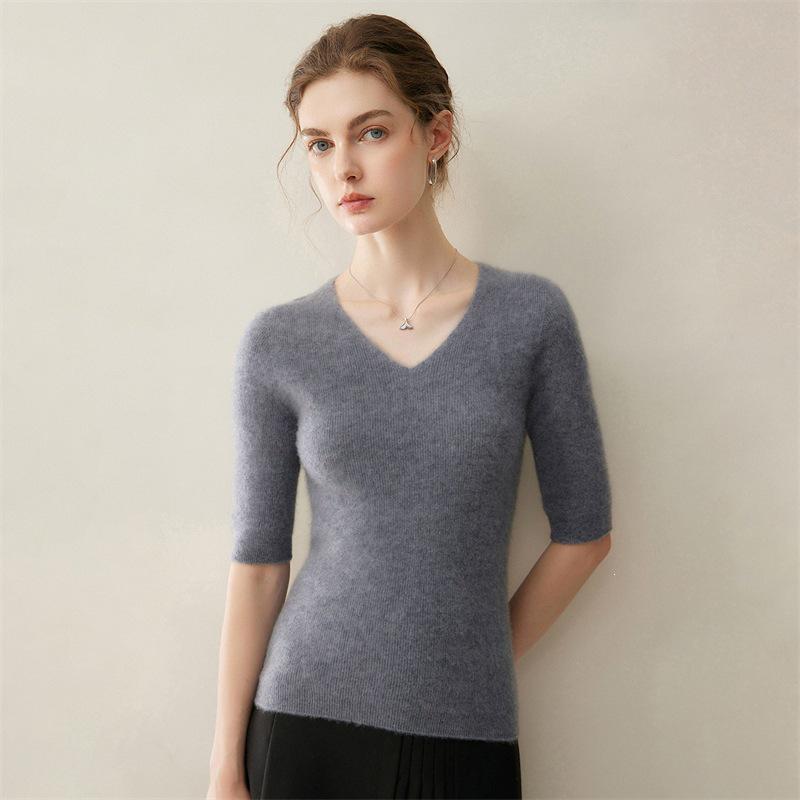 Women's Slim-Fit V-Neck Cashmere Sweater - Flattering Knit Base Layer for Autumn/Winter