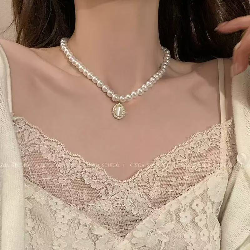 Shell Star Pendant Necklace Female Gentle Summer Niche Premium Sense Clavicle Chain Light Luxury Cold Necklace