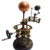 Orrery din alamă pentru sistem solar cu bază de lemn Soare, Pământ și Lună Model de lucru lucrat complet manual Decor pentru casă și birou