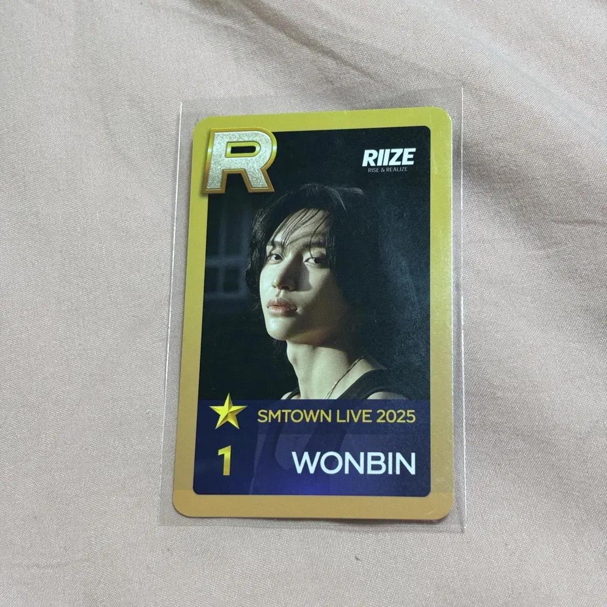 

Samcon Pingble Gift Shoe M Wonbin Photo Card For Sale