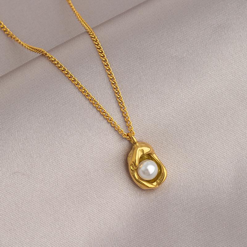 Gold Titanium Steel Clavicle Necklace For Women Light Luxury Versatile Fashion Jewelry