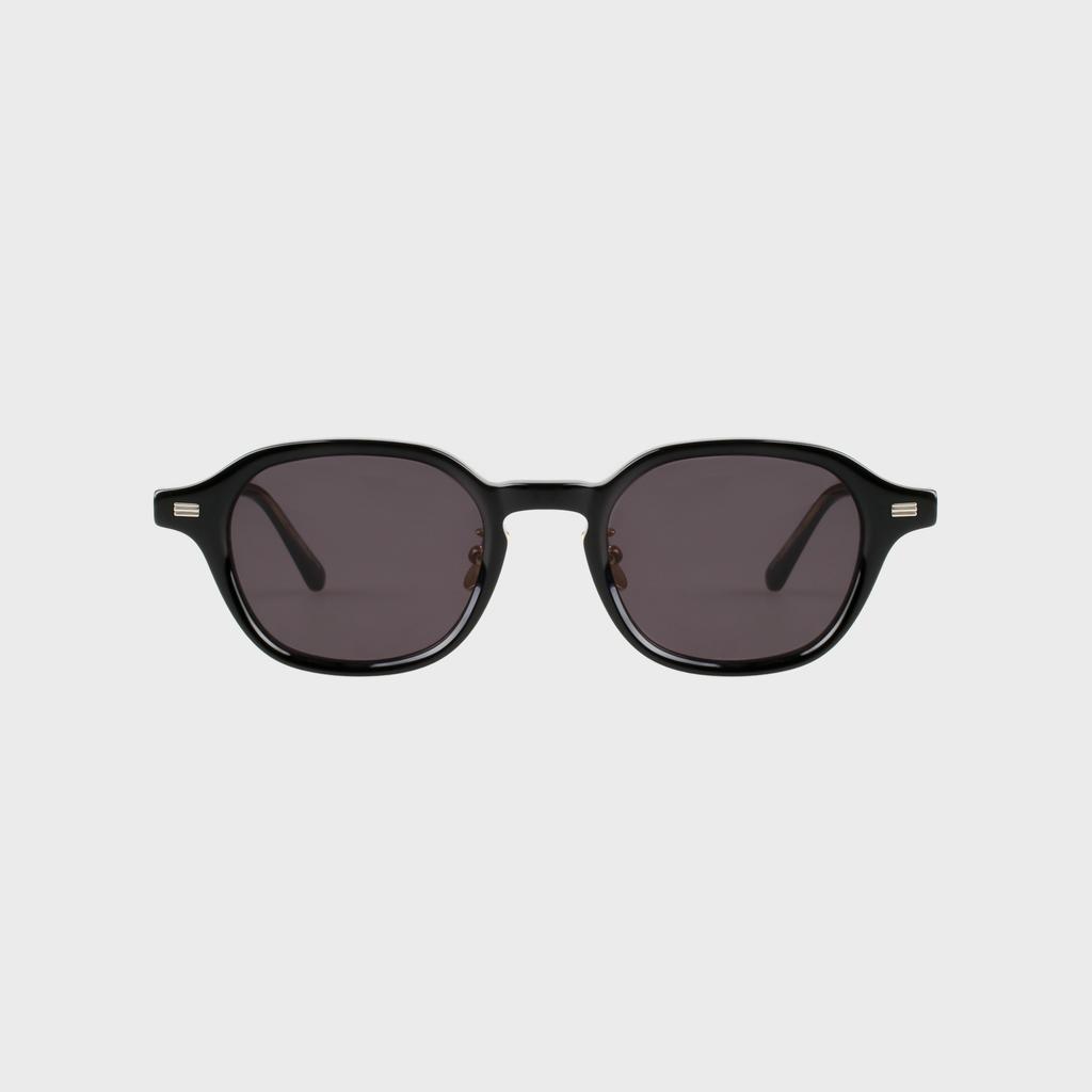 Ilsamsaemem Oval Classic Tinted Photochromic Sunglasses Black