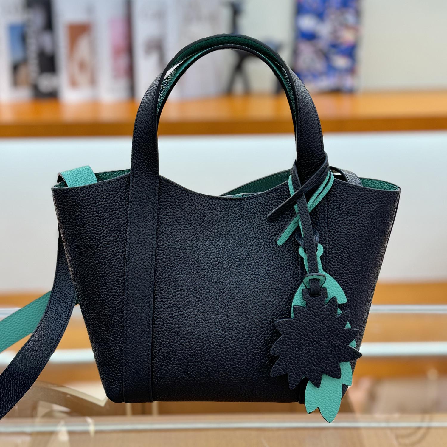 

Двусторонняя сумка-ведро Togo Style Monet