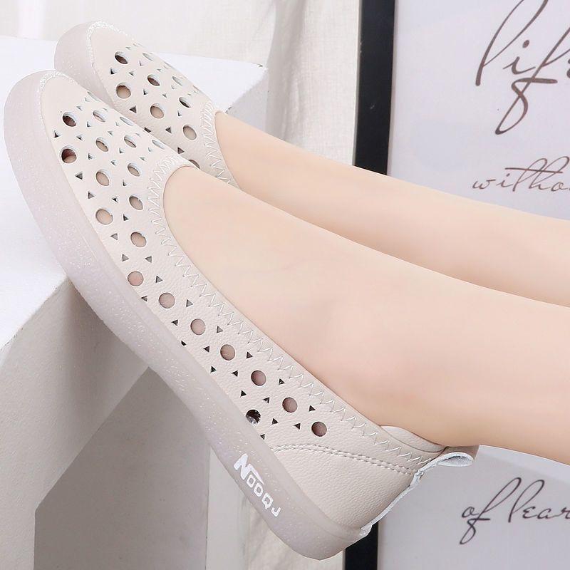 

Мягкая кожа мягкая подошва полые повседневные туфли для мамы одинарные туфли подошва из говяжьей жилы туфли с отверстиями одна педаль нескользящие с мелким вырезом дышащие туфли медсестры 40