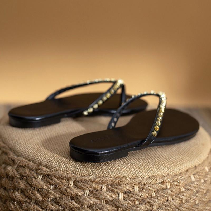 Spring and Summer Footwear Plus Size Retro Solid Color Sandals Flat Toe Rhinestone Women's Shoes Sandals Slippers.