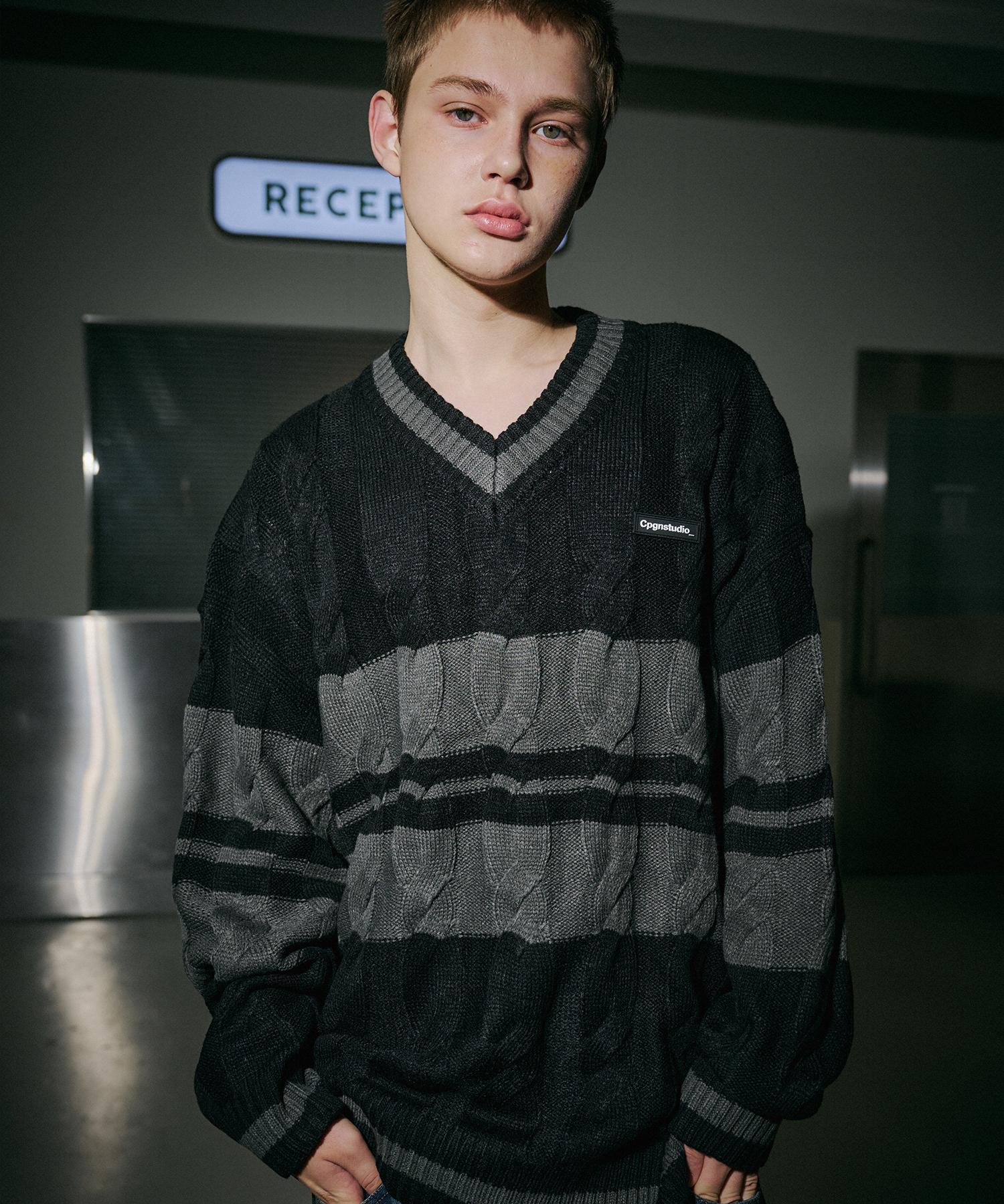 Compagno Cable Wappen V-Neck Knit Black Black/M