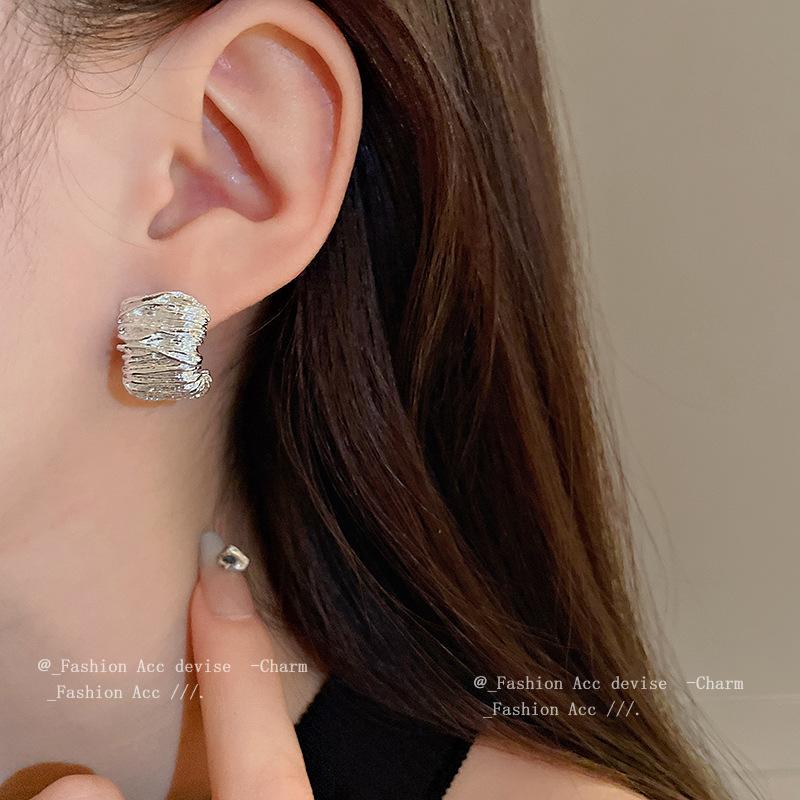 Silver needle pleated ring geometric earrings individuality simple cold wind stud earrings niche design temperament earrings