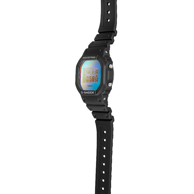 Casio G-SHOCK Men's Resin 200M Water Resistant Shock Resistant Alarm Quartz Watch DW-5600SR-1PRT