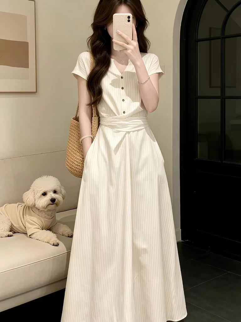 Striped short-sleeved gentle wind dress women's 2026 summer new French long skirt great looking temperament