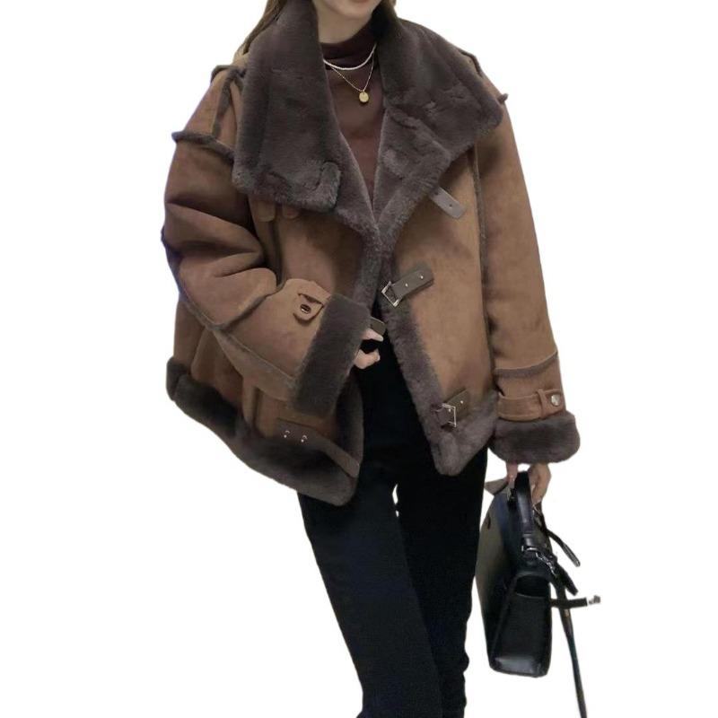 Fur Integrated Lamb Wool Jacket Women's New Winter Thickened Velvet Fashion Small Locomotive Jacket Top