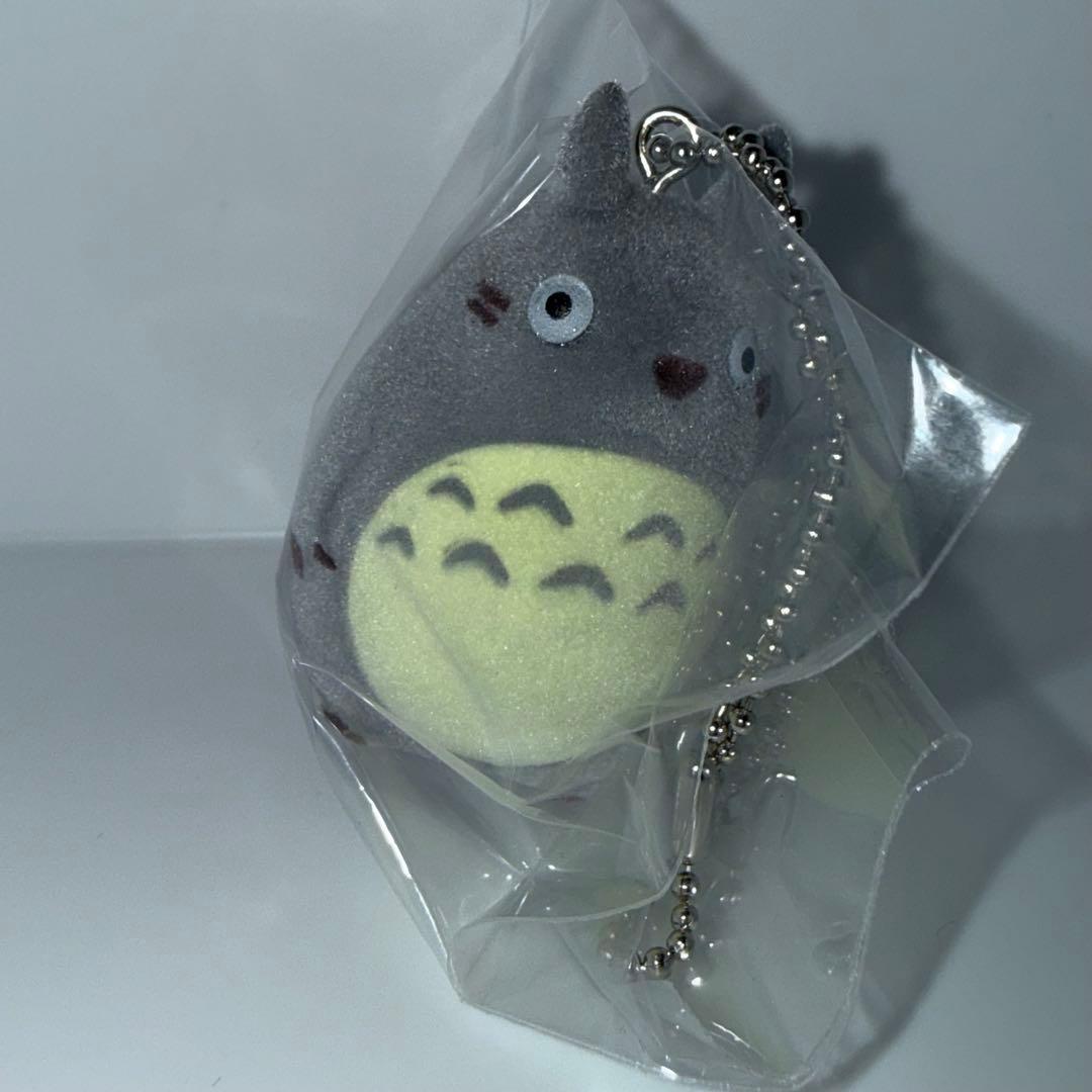 [New and unopened] My Neighbor Totoro Flocking Keychain Big Totoro