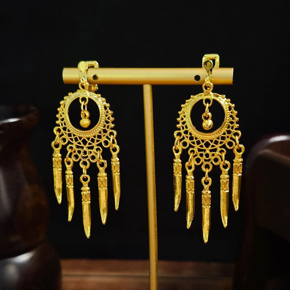 Retro Ethnic Water Drop Leaf Tassel No-Pierce Earrings