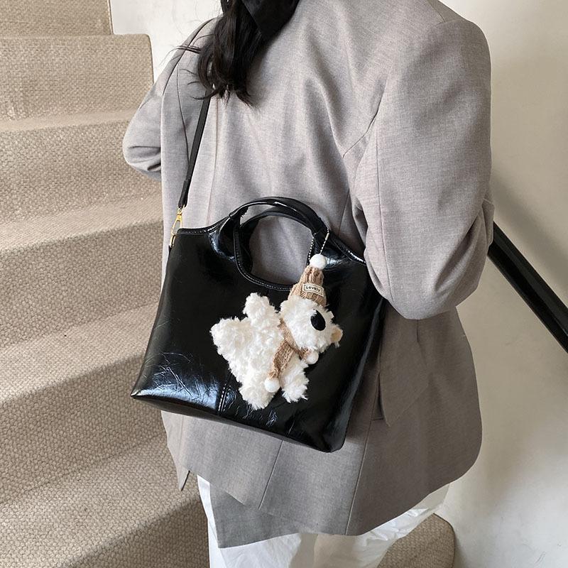 This year's popular bag women's 2025 new casual versatile hand bag high-end single shoulder crossbody bucket bag