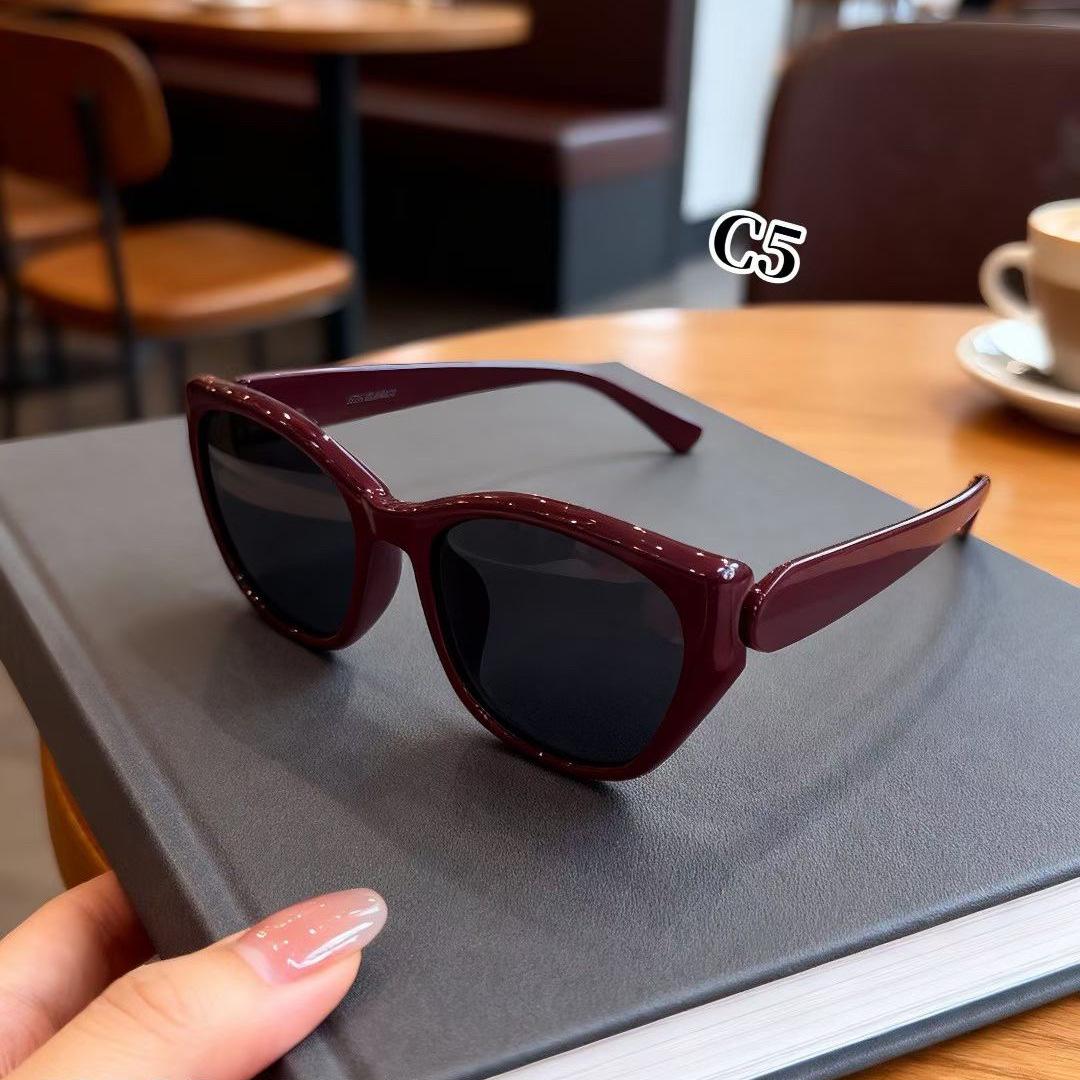 2026 Korean Style TR90 Polarized Cat Eye UV Protection Street Fashion Sunglasses