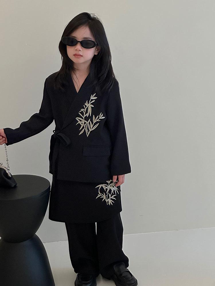 2025 Autumn Girls' Bamboo Leaf Embroidered Suit Dress - New Chinese Style