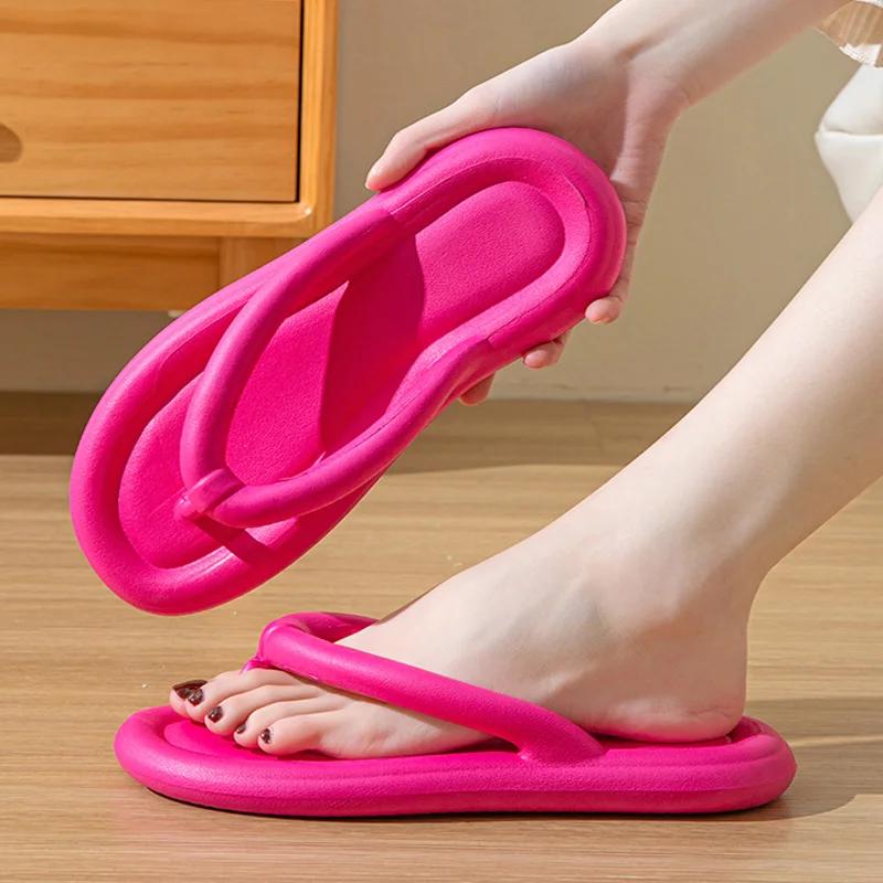 Fashion Lightweight Flat Heel Beach Slides Soft Sole Platform Flip Flops Non Slip Slippers for Women EVA Thick Sole Clip Toe Home Shoes