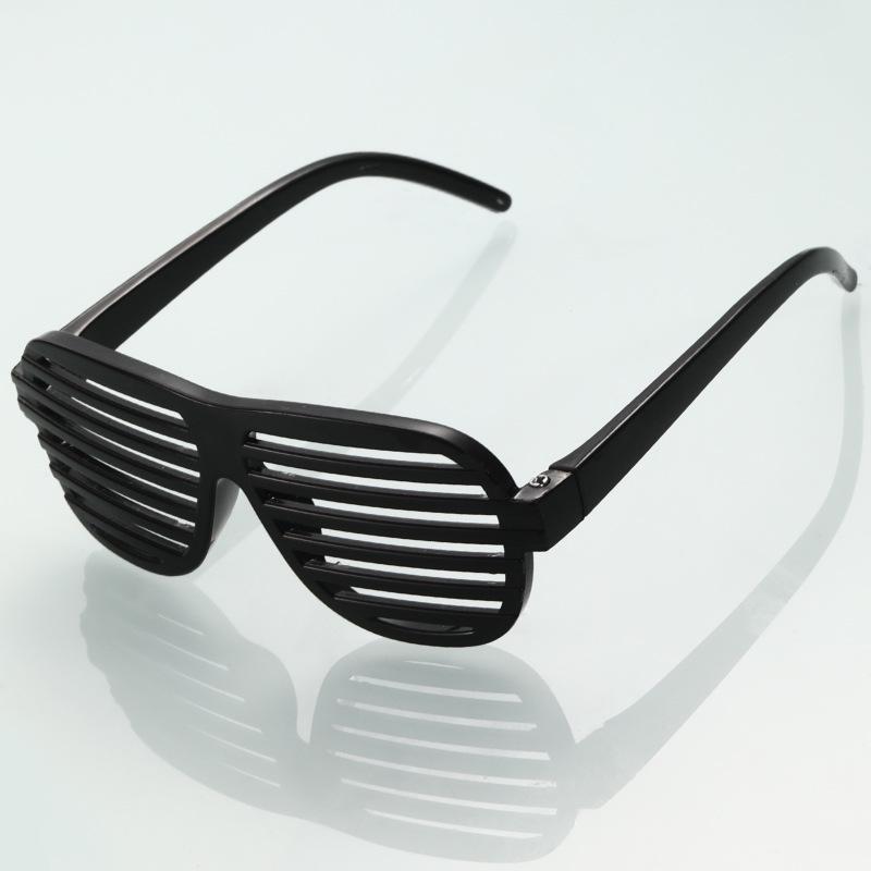 Trendy Cat Sunglasses - UV Protection Cool Metal Accessories for Pets