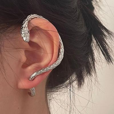 1Pc Exaggerated Snake Shape Ear Cuff Earring Retro Small Animal Ear Clip Fine Workmanship Earring Fashion Accessories